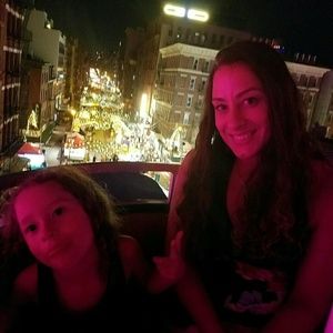 Meet your Posher, Sharon